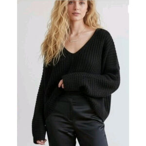 Free People Woman's Medium Black Sweater Alpaca Blend Oversized V-neck Chunky